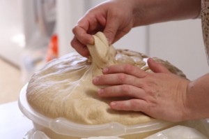 hand pulling off dough 2 (2)